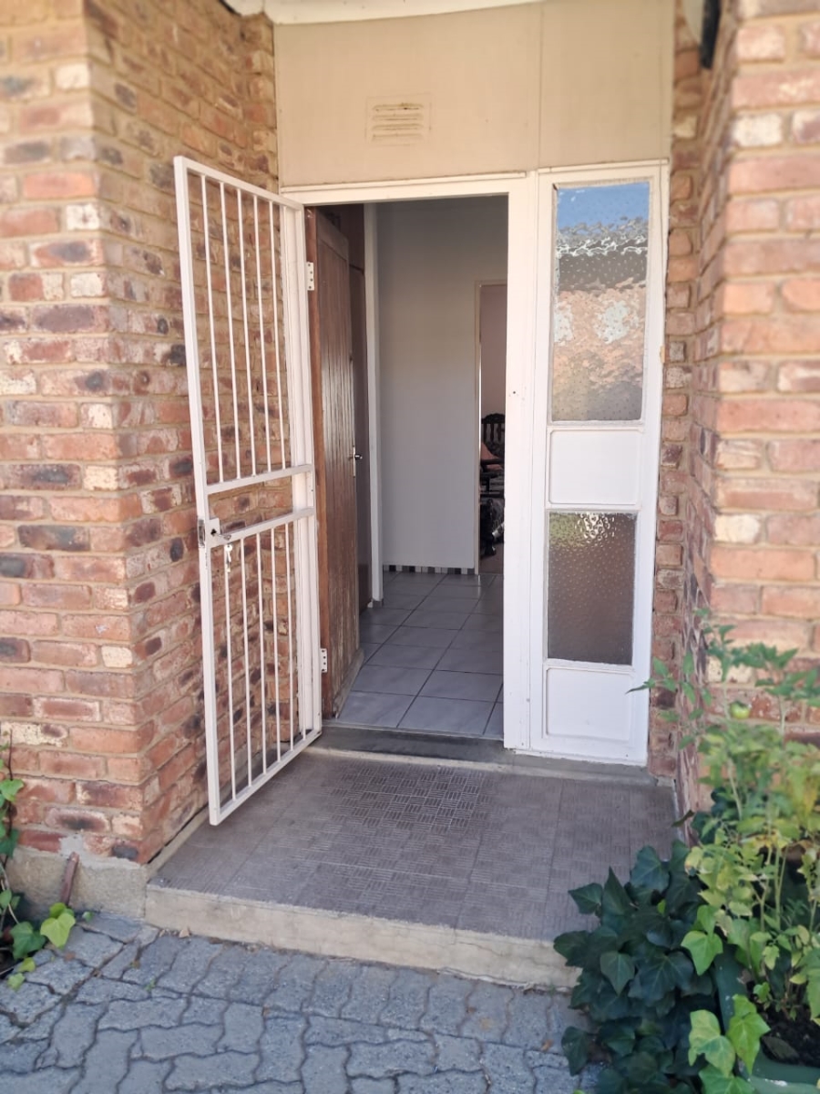 3 Bedroom Property for Sale in Hospitaalpark Free State
